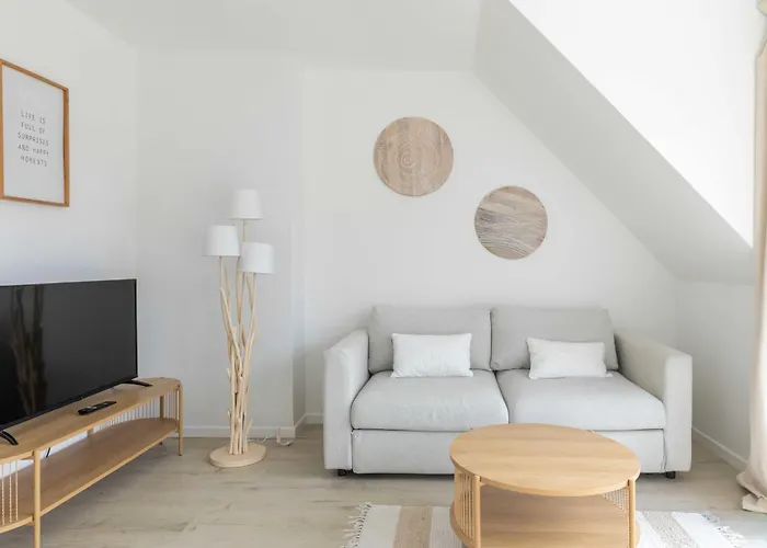 The Ocean Breeze 1 Апартаменты Де-Хаан